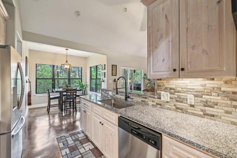 106 Kahuku Court Bastrop TX 78602