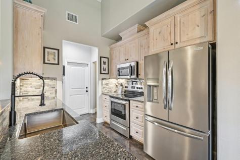 106 Kahuku Court Bastrop TX 78602