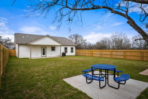 103 Lentz Main Street Red Rock TX 78662