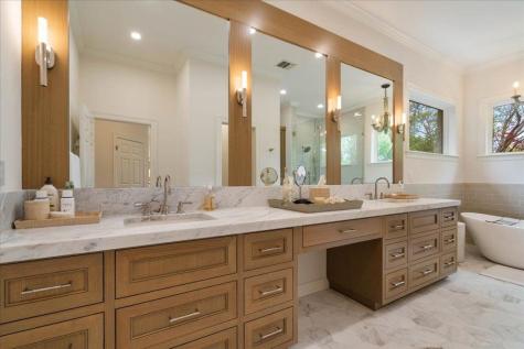 24729 Travis Lakeside Cove Spicewood TX 78669