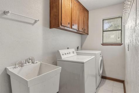 1303 Creekview Drive Round Rock TX 78681