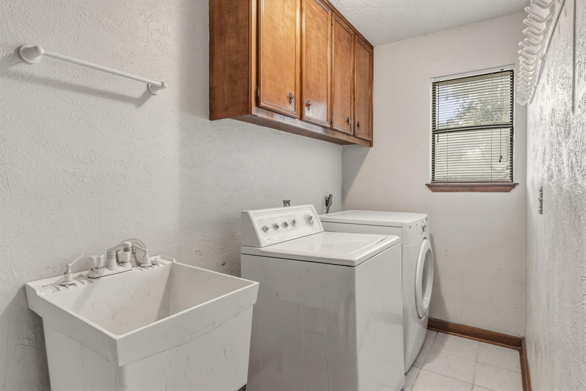 1303 Creekview Drive Round Rock TX 78681
