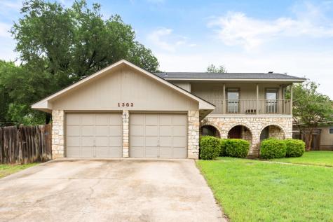 1303 Creekview Drive Round Rock TX 78681