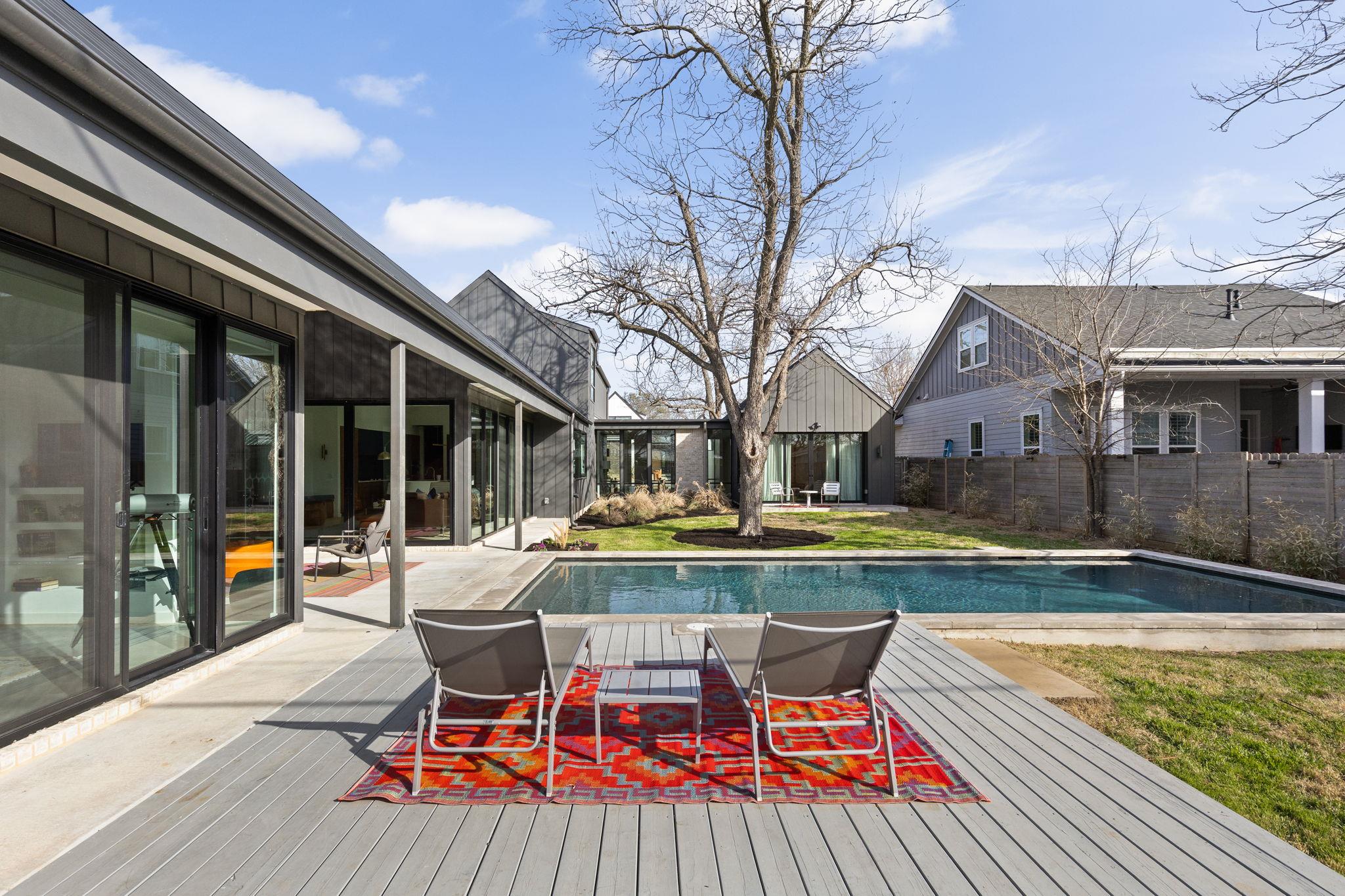 7502 Saint Louis Street Austin TX 78757