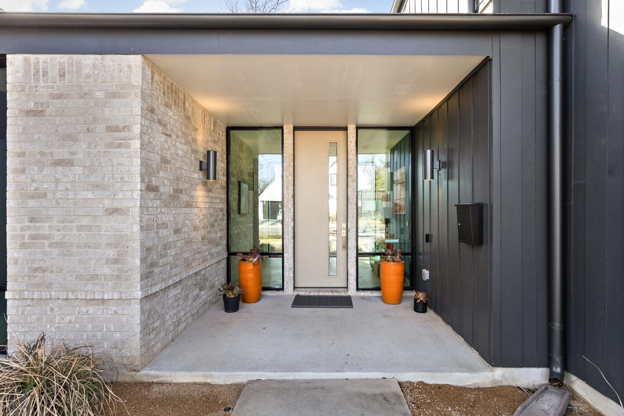 7502 Saint Louis Street Austin TX 78757