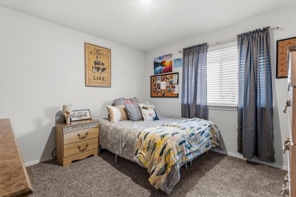 402 Perry Place Rockdale TX 76567