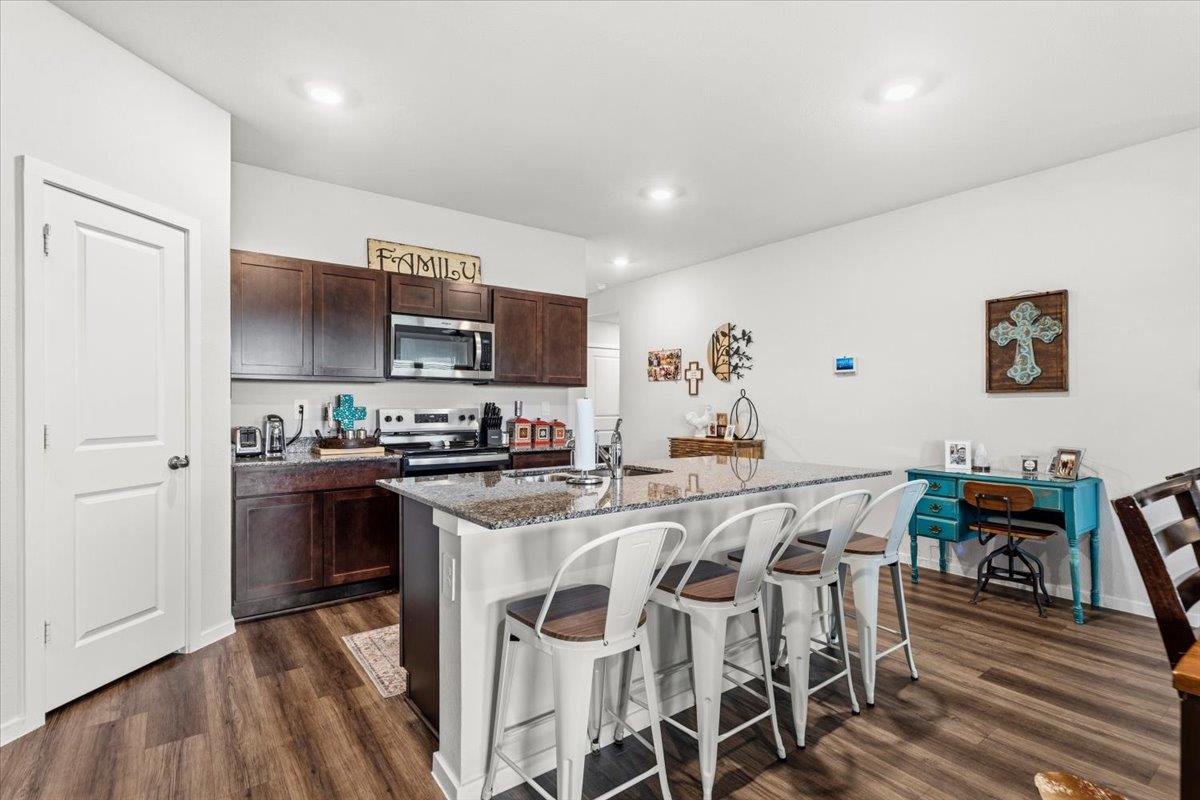 402 Perry Place Rockdale TX 76567