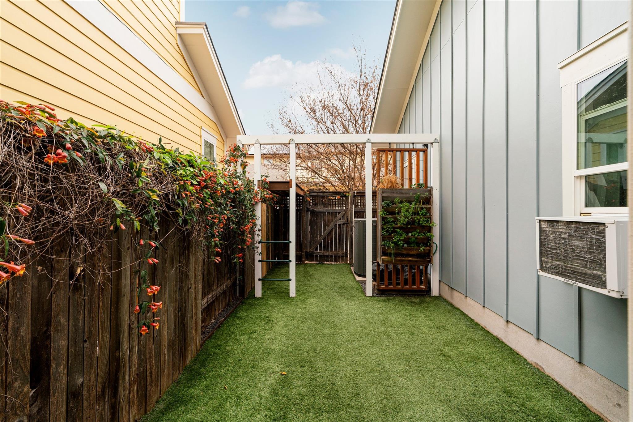 4512 Ruiz Street Austin TX 78723