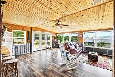 127 Klbj Road Smithville TX 78957