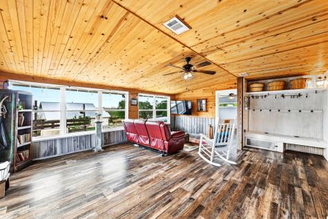 127 Klbj Road Smithville TX 78957