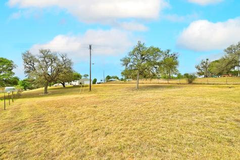 127 Klbj Road Smithville TX 78957