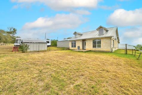 127 Klbj Road Smithville TX 78957