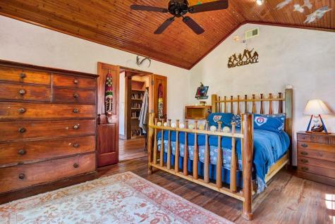 541 Martindale Falls Road Martindale TX 78655