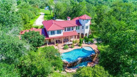 541 Martindale Falls Road Martindale TX 78655