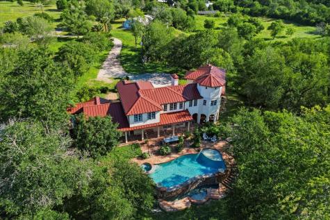 541 Martindale Falls Road Martindale TX 78655