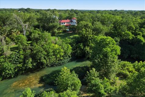541 Martindale Falls Road Martindale TX 78655