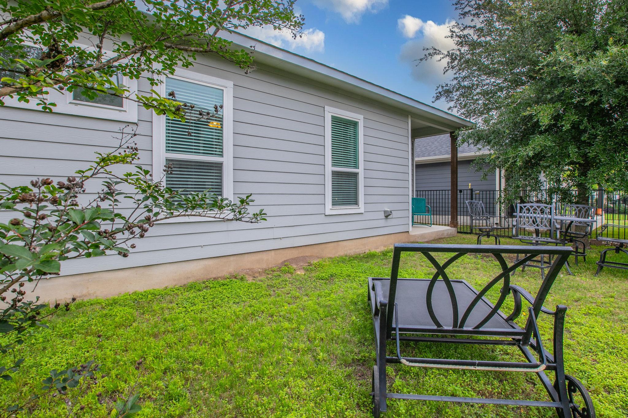 231 Simon Kyle TX 78640