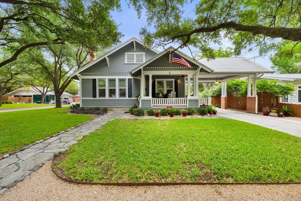 1518 Lexington Street Taylor TX 76574