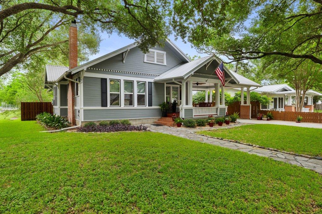 1518 Lexington Street Taylor TX 76574