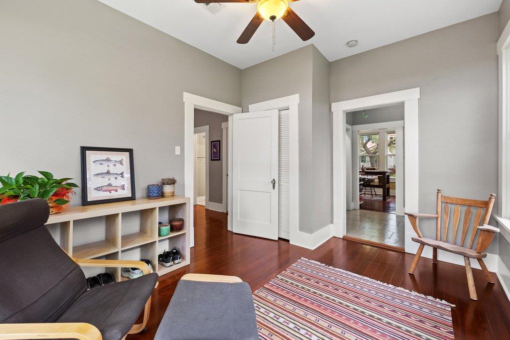 1518 Lexington Street Taylor TX 76574
