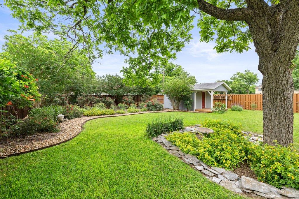 1518 Lexington Street Taylor TX 76574