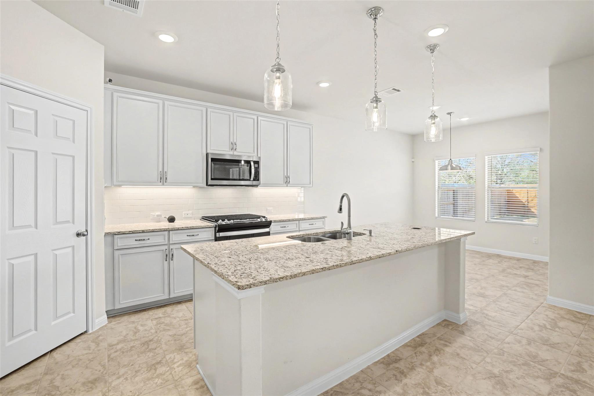 382 Smithsonian Lane Kyle TX 78640