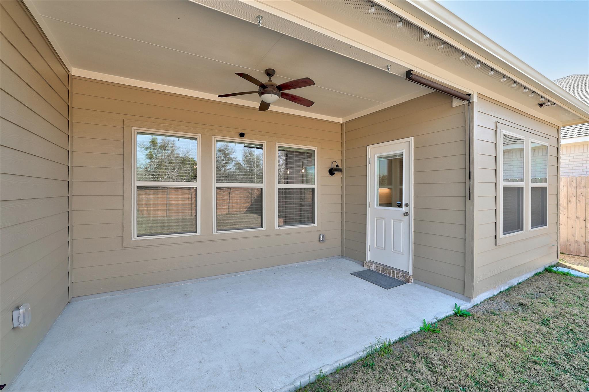 382 Smithsonian Lane Kyle TX 78640