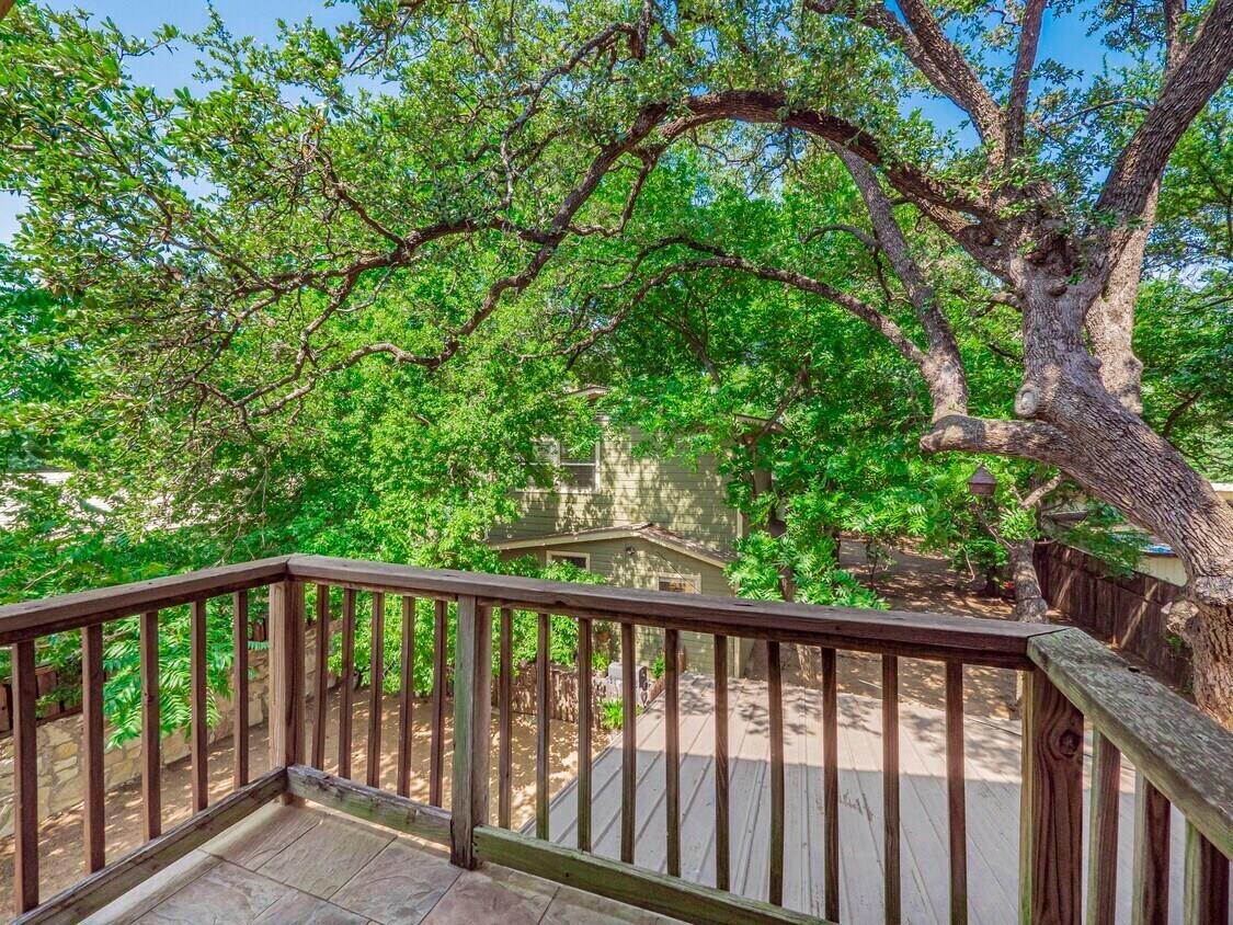 1159 Navasota Street Austin TX 78702