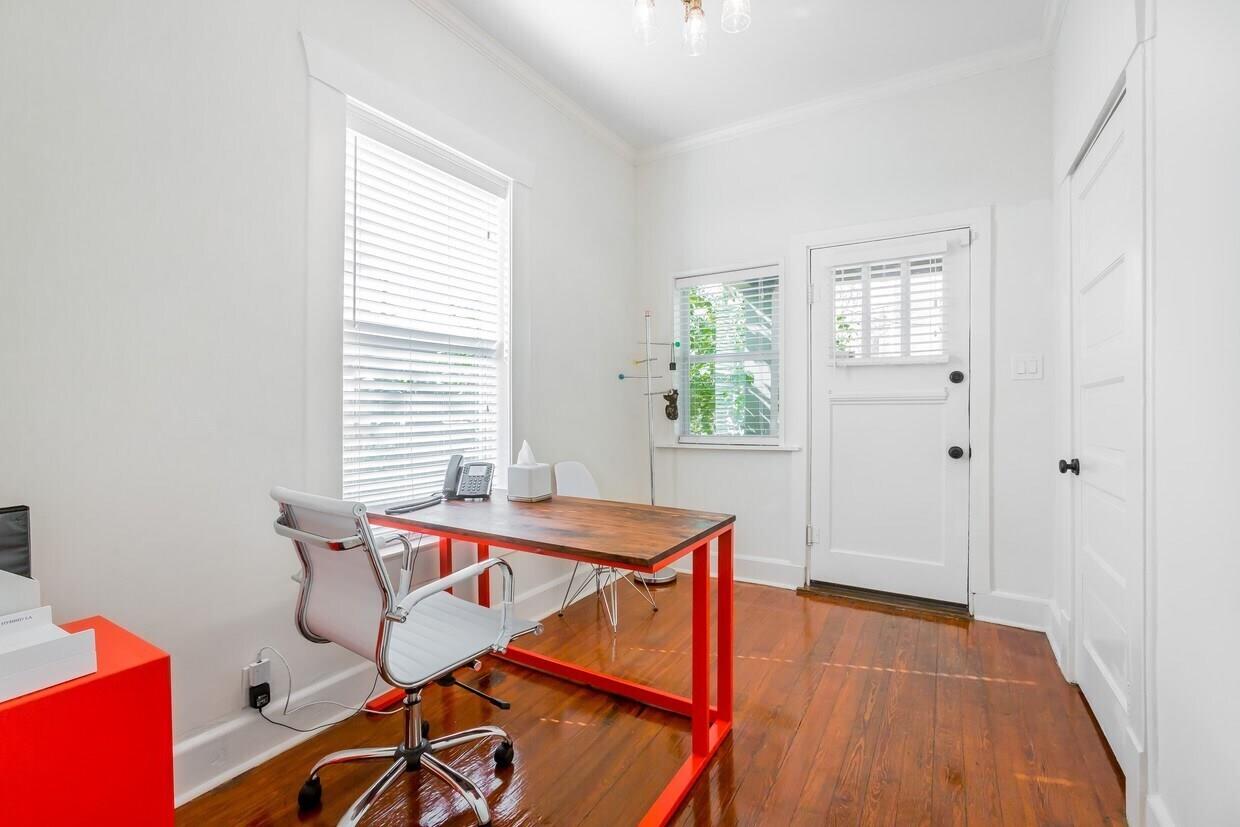 1159 Navasota Street Austin TX 78702