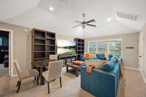 12109 Montclair Bend Austin TX 78732