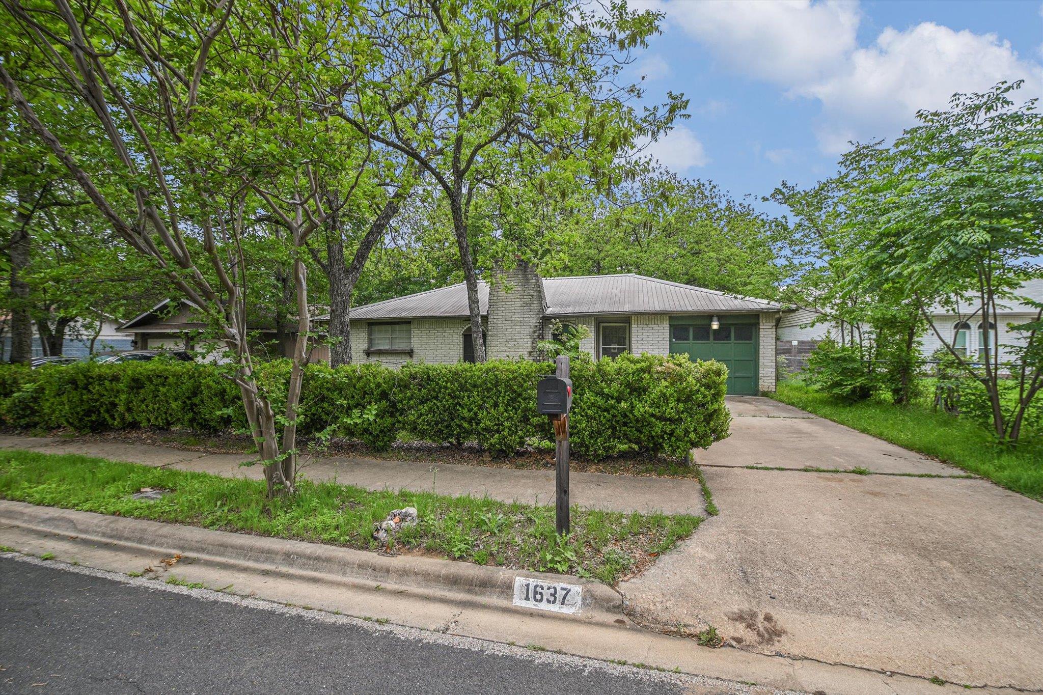 1637 Chippeway Lane Austin TX 78745