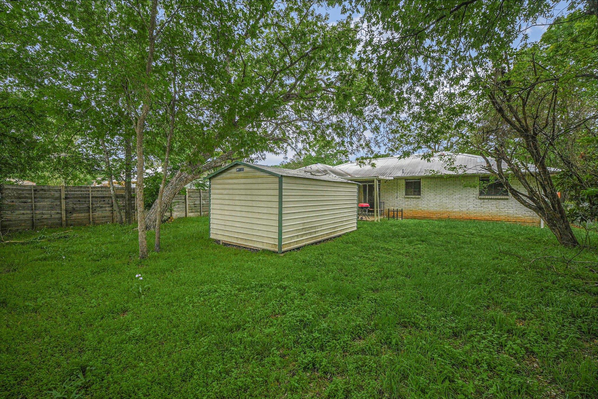 1637 Chippeway Lane Austin TX 78745