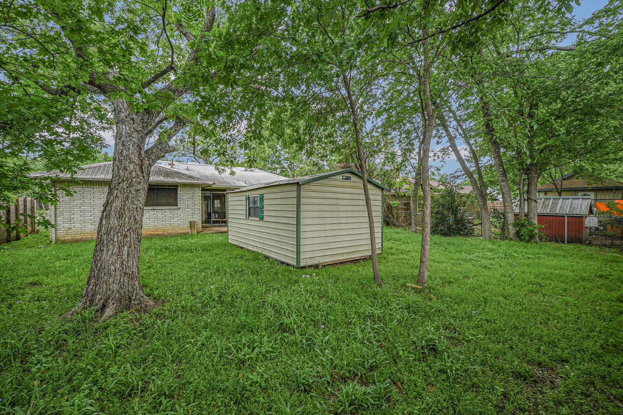 1637 Chippeway Lane Austin TX 78745