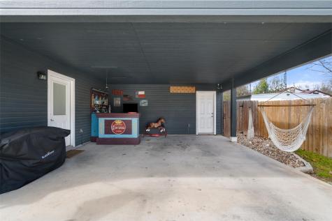 602 S Pierce Street Burnet TX 78611