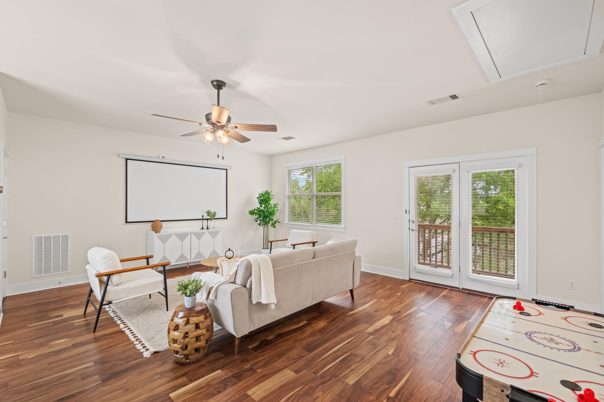 2402 Bahama Road Austin TX 78733
