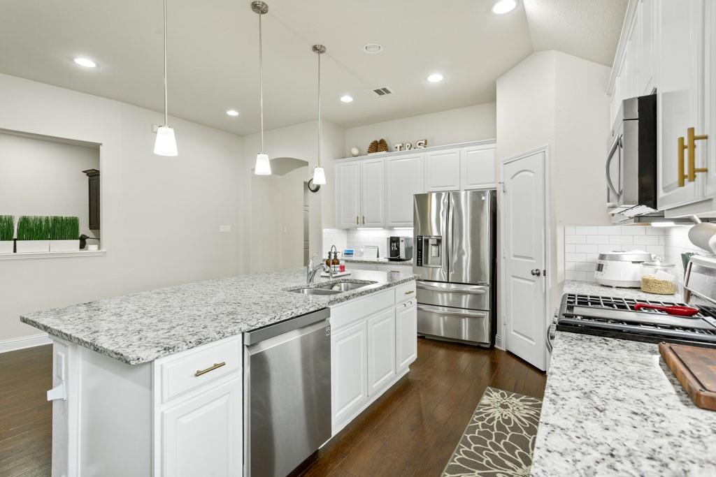 1916 Elaina Loop Leander TX 78641
