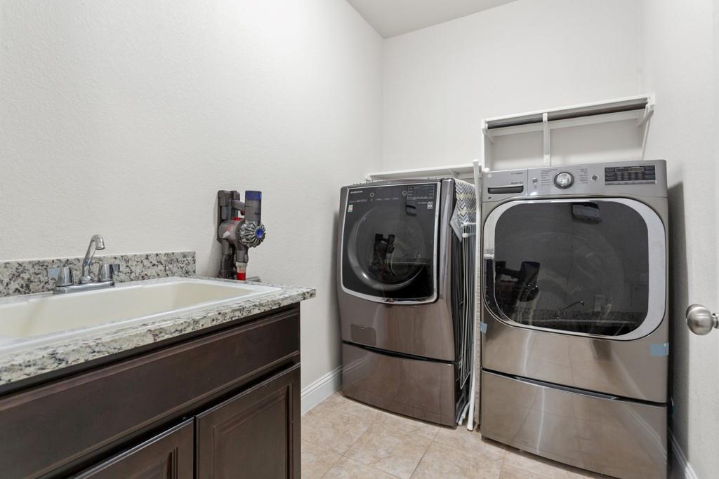 1916 Elaina Loop Leander TX 78641
