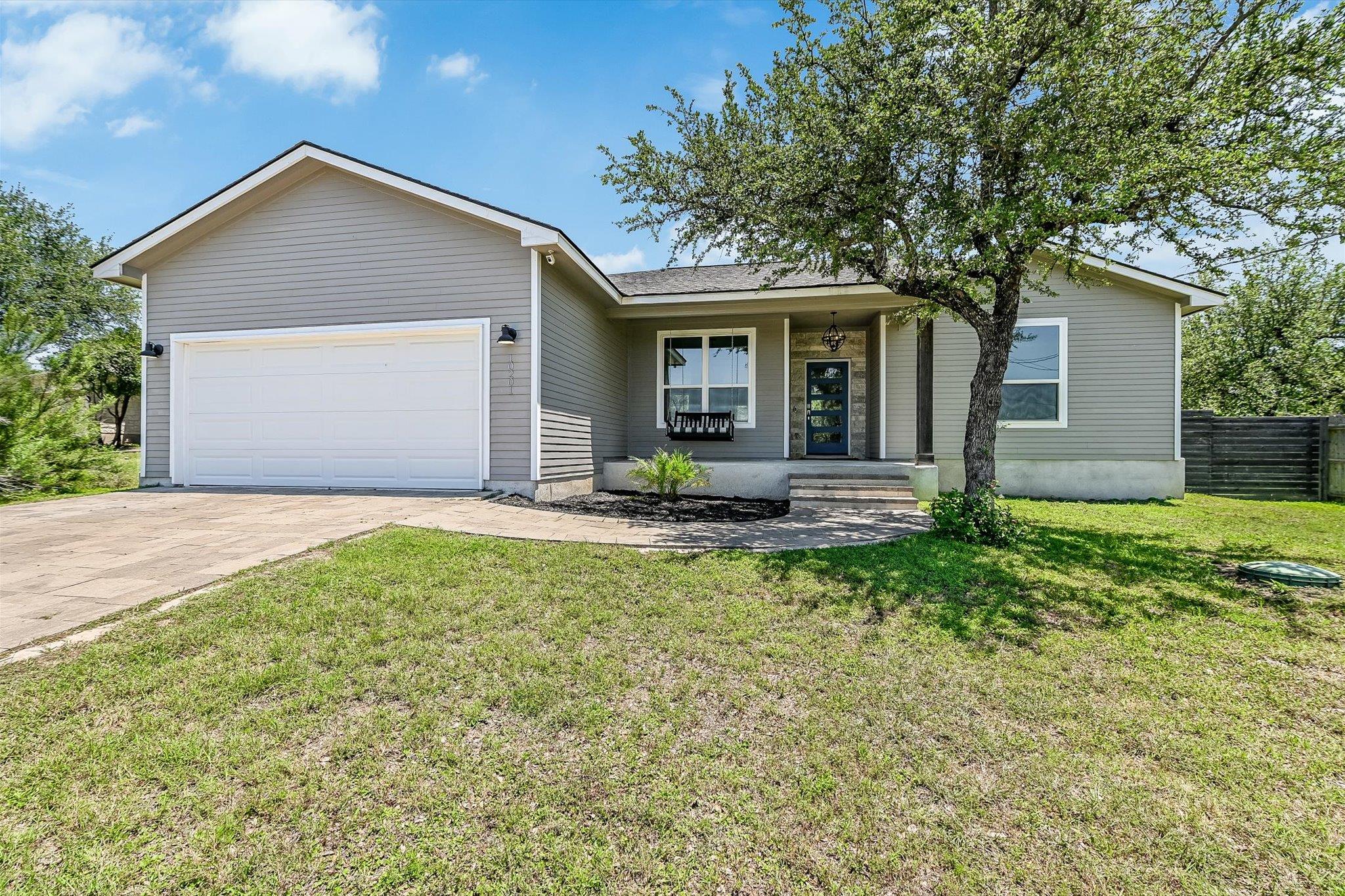 10201 Thomas Lane Dripping Springs TX 78620