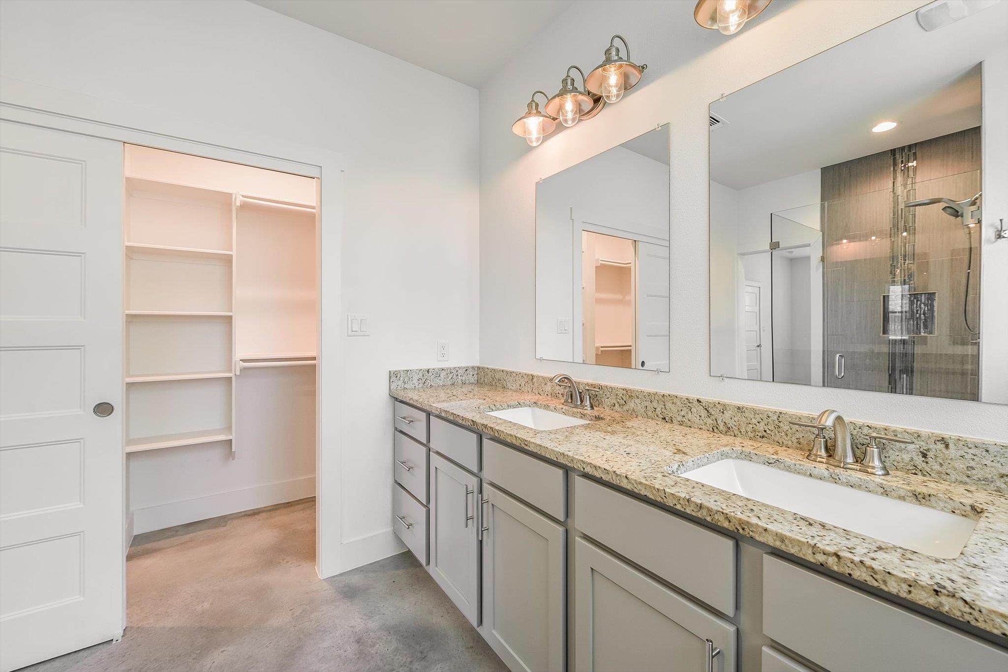 10201 Thomas Lane Dripping Springs TX 78620