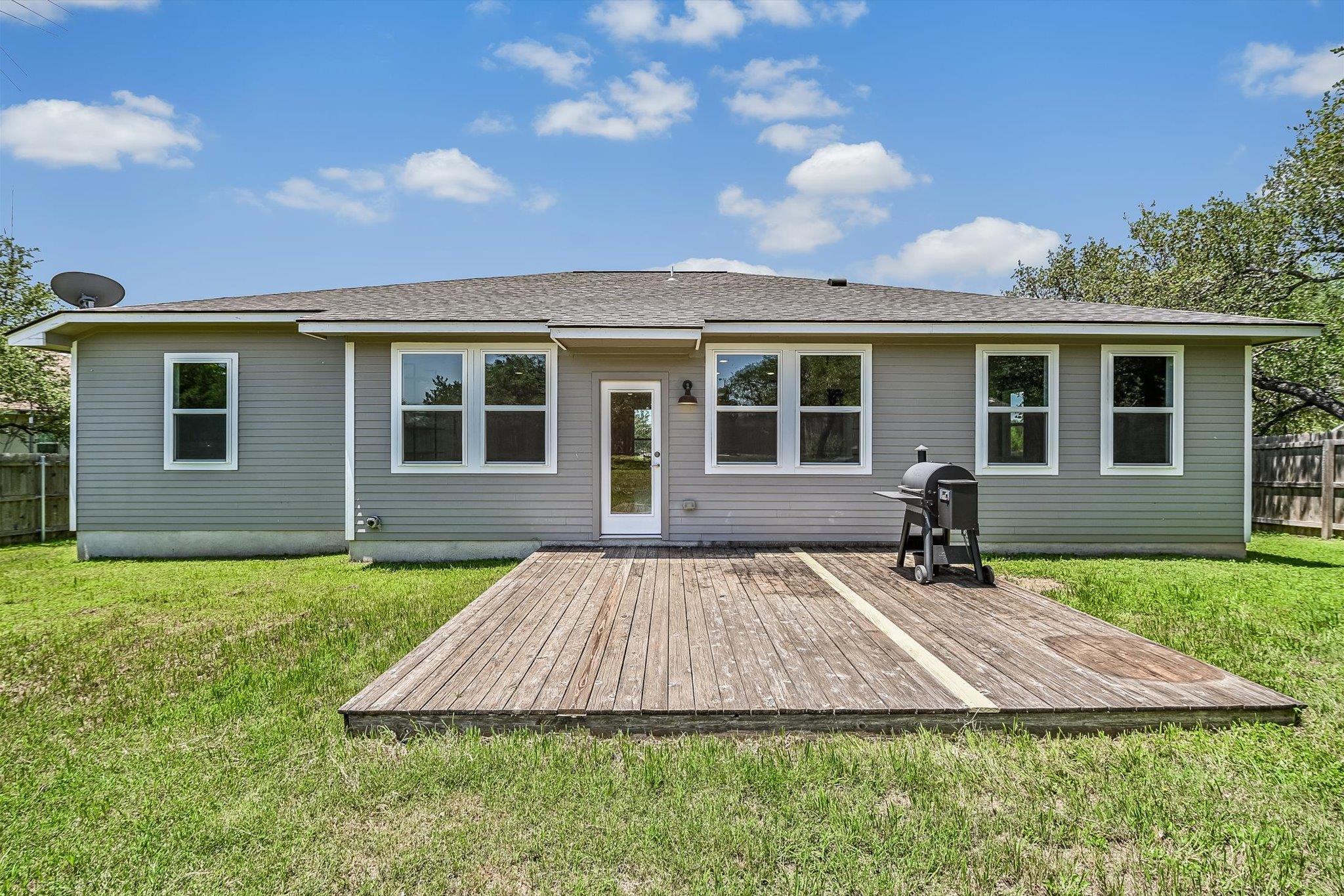 10201 Thomas Lane Dripping Springs TX 78620