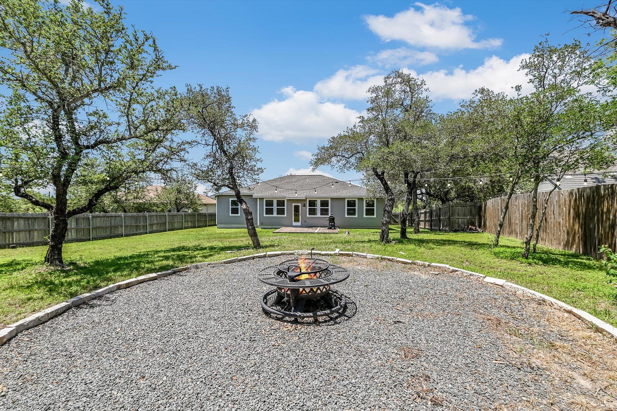 10201 Thomas Lane Dripping Springs TX 78620