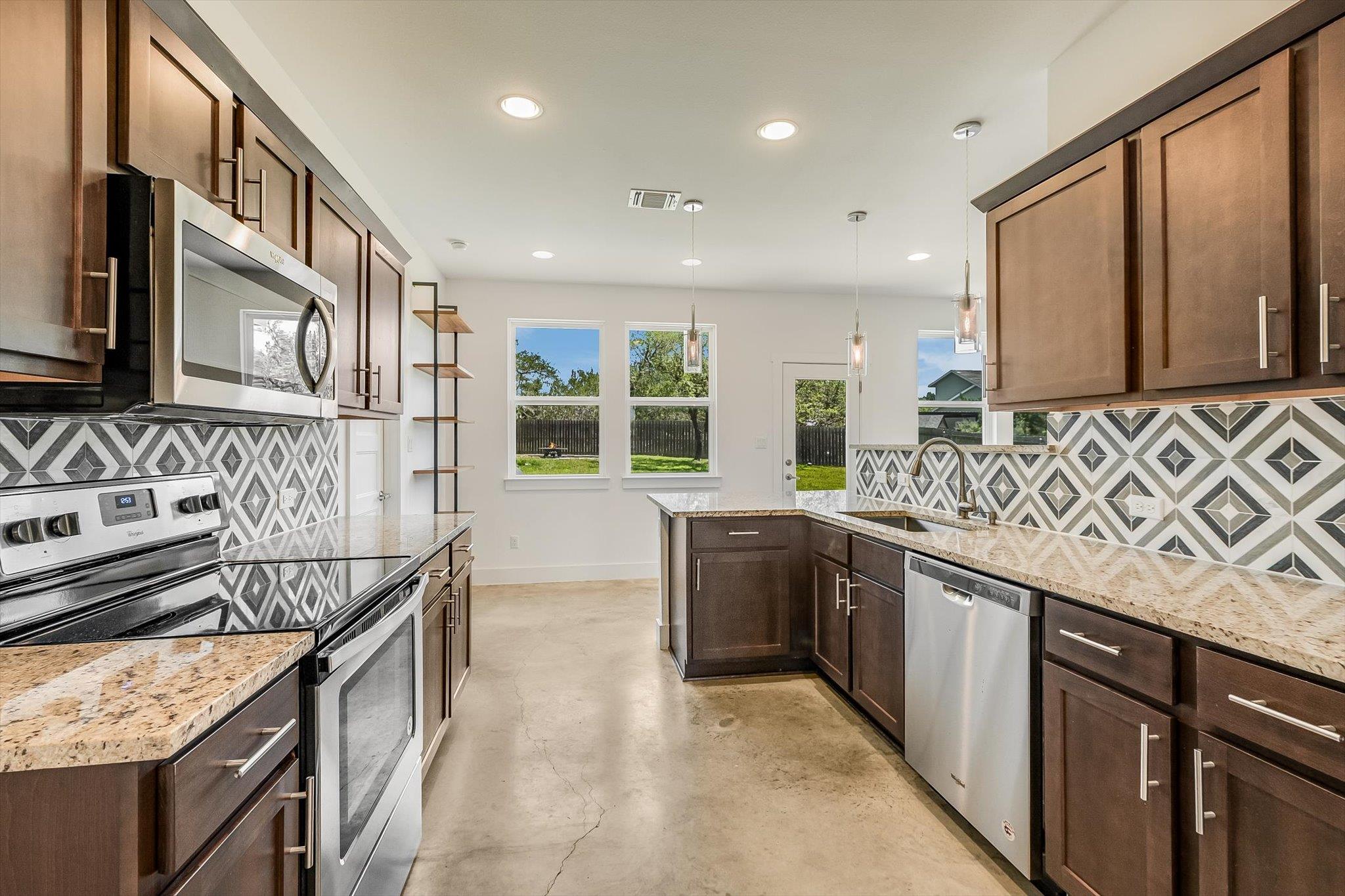 10201 Thomas Lane Dripping Springs TX 78620