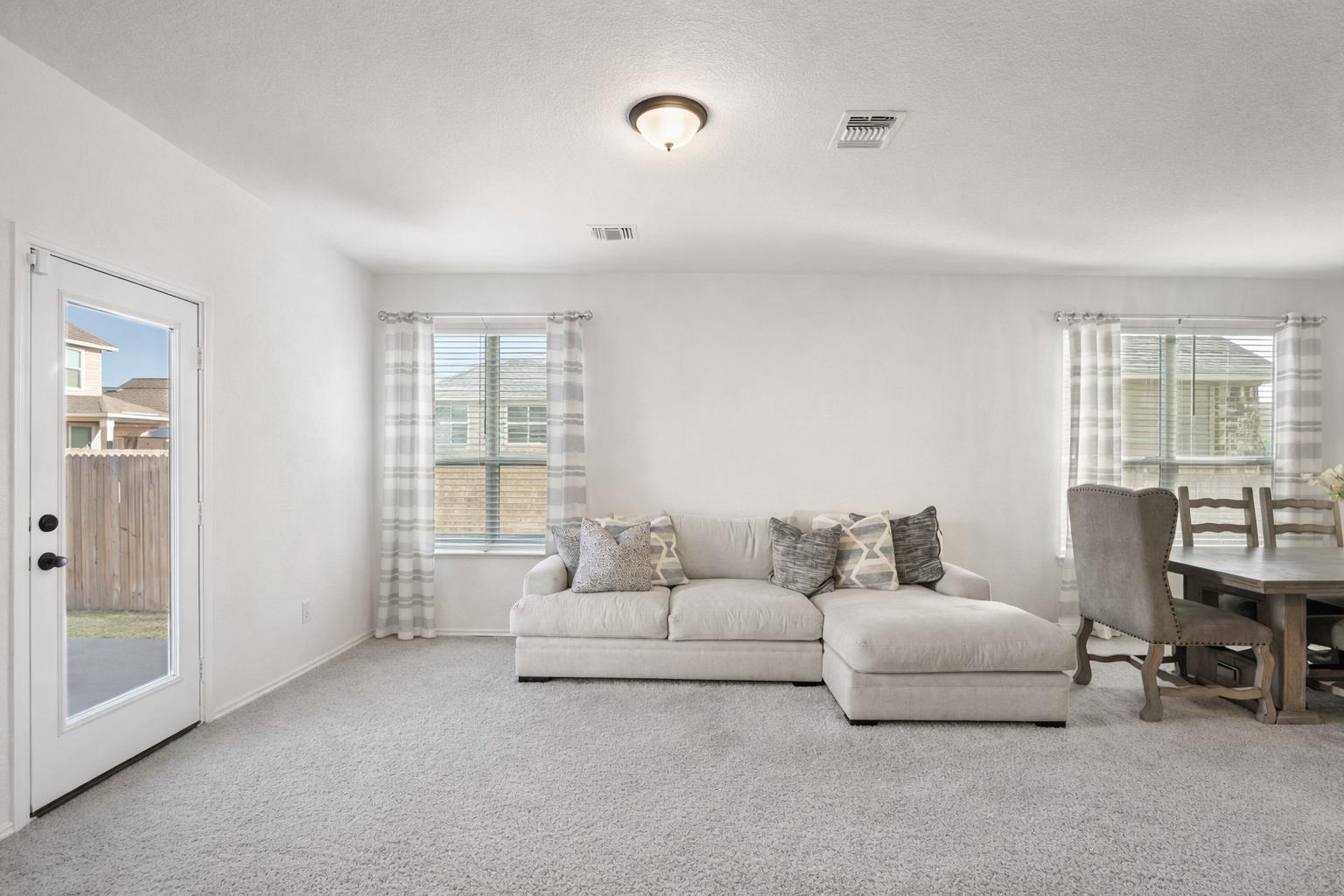 218 Summit Drive Lockhart TX 78644