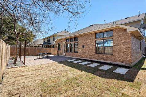 6820 Barstow Court Austin TX 78749
