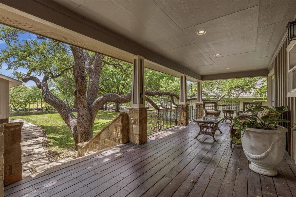 806 Misty Downs Drive Granite Shoals TX 78654