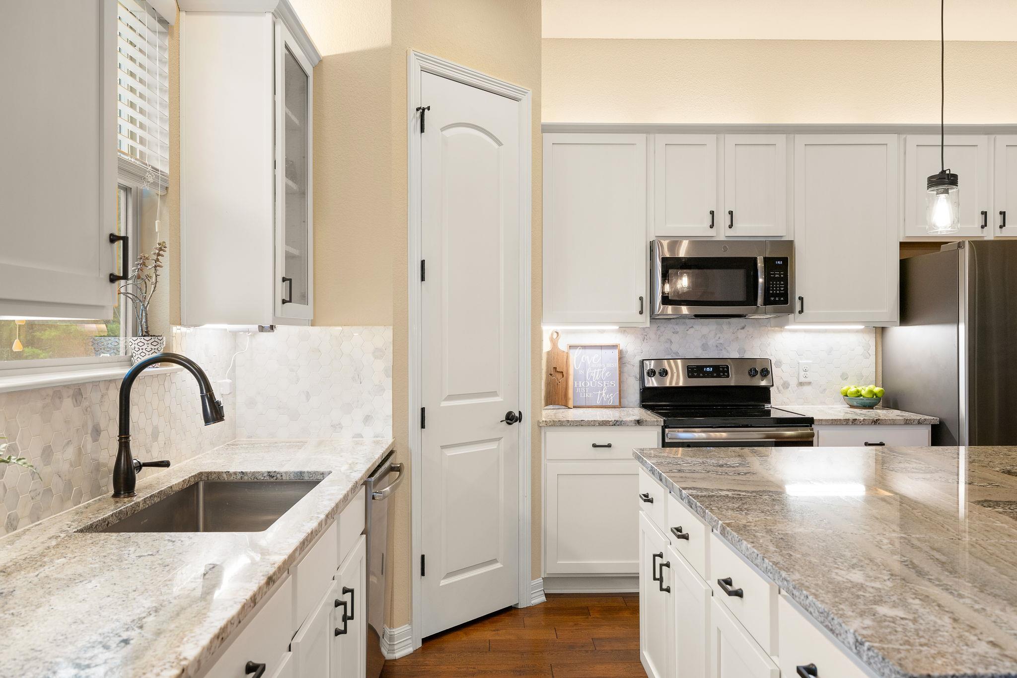 103 Kendall Drive Spicewood TX 78669