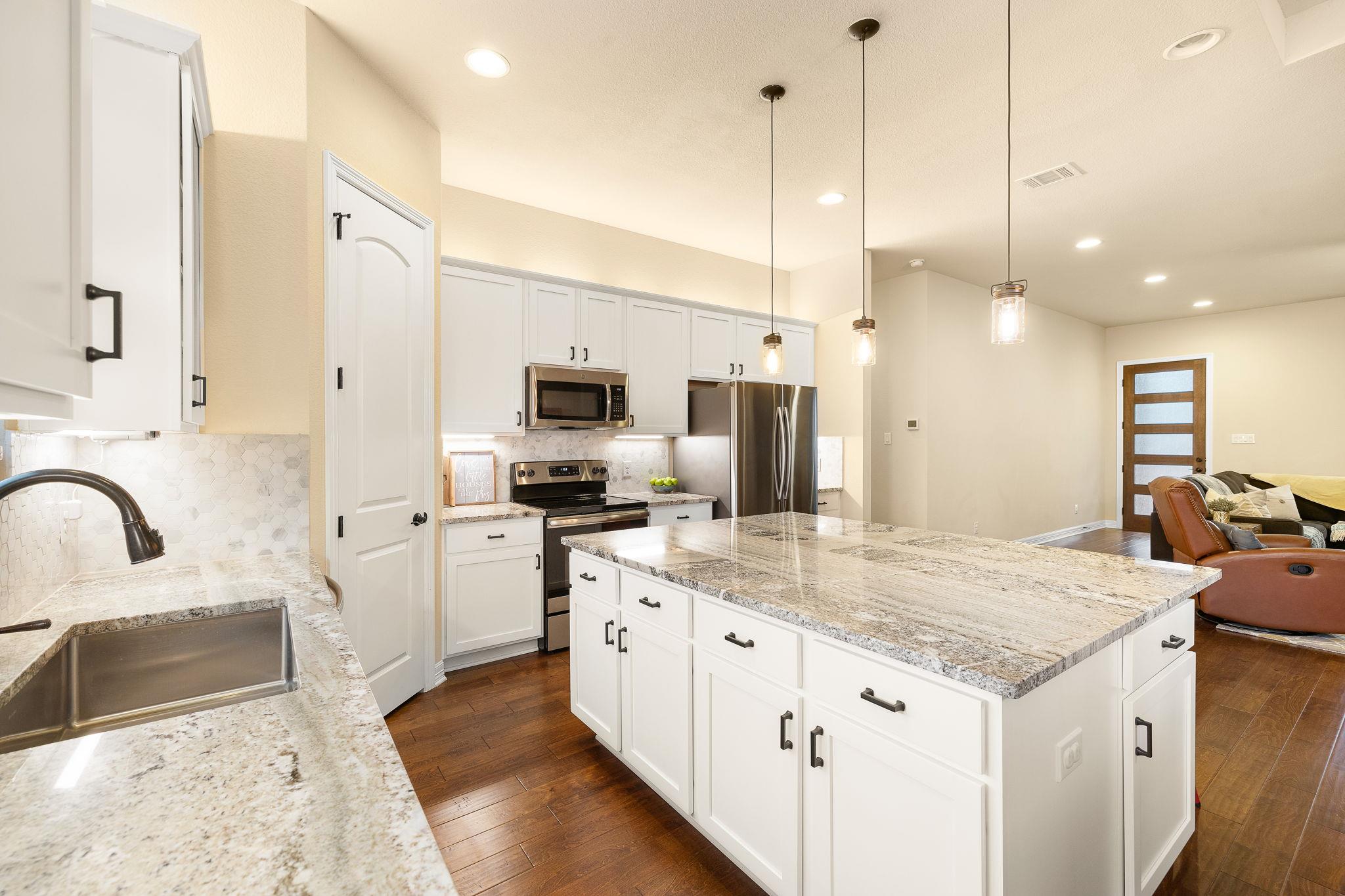 103 Kendall Drive Spicewood TX 78669