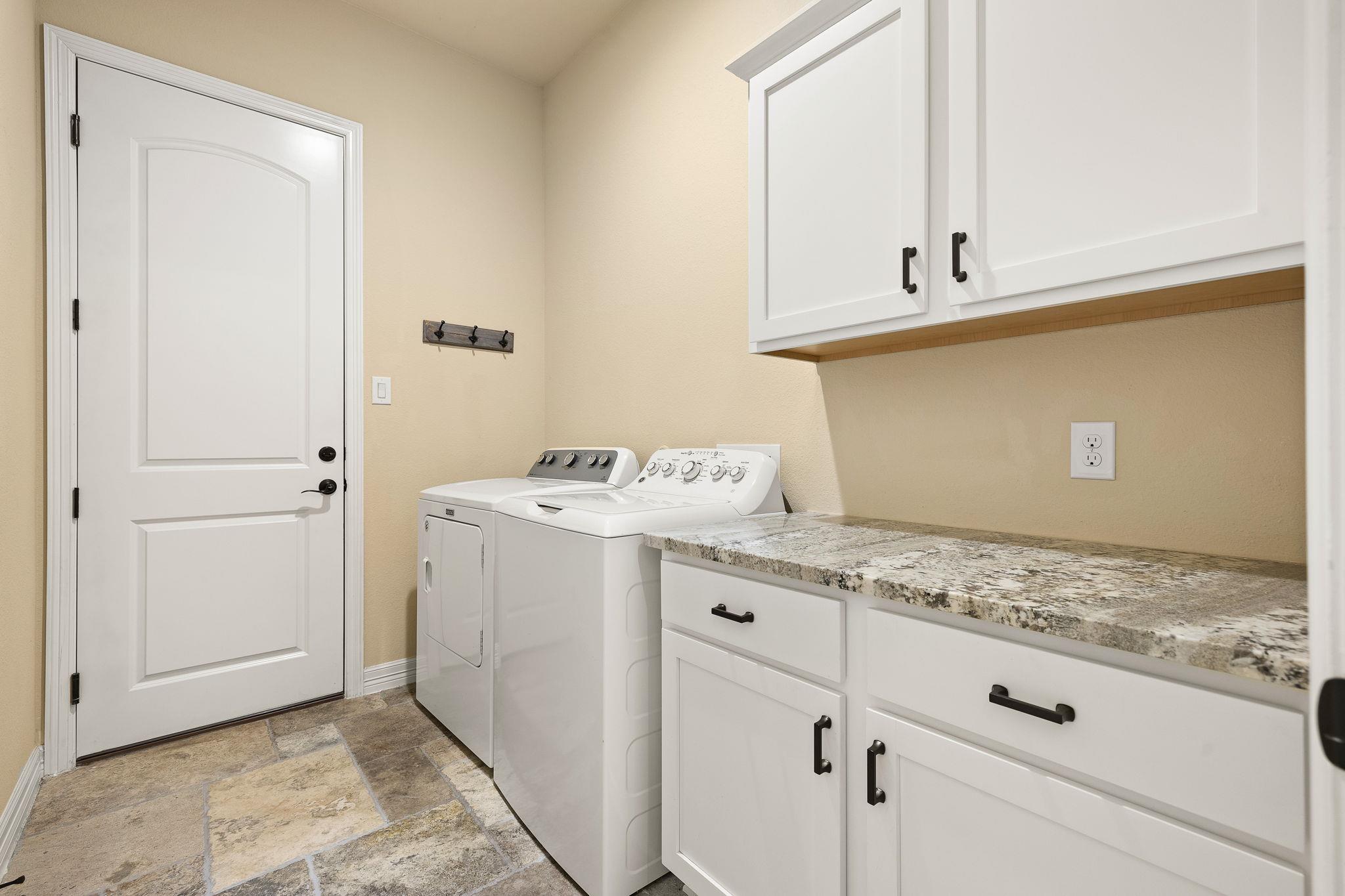 103 Kendall Drive Spicewood TX 78669