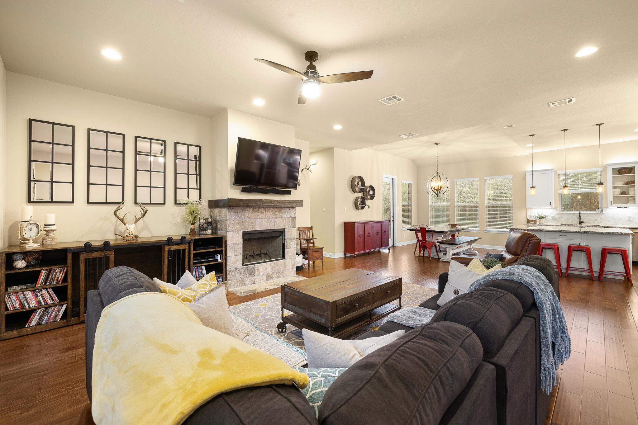 103 Kendall Drive Spicewood TX 78669