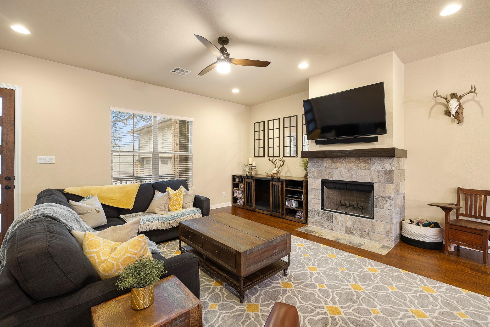 103 Kendall Drive Spicewood TX 78669